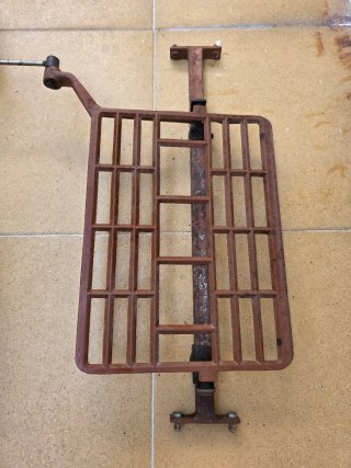 Máquina de coser Sigma antigua (gira y funciona)