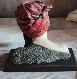 Busto Carlos Ochoa (1986)-DPZ-Resina policromada
