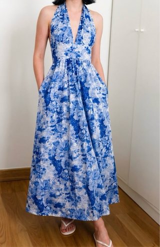 Vestido Zara floral azul y blanco Talla S