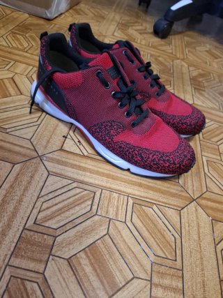 Zapatillas Hugo Boss Rojas y Negras