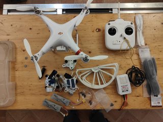 Dron DJI Phantom P330