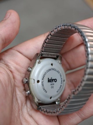 Reloj de Pulsera Parlante Atomico -Unisex