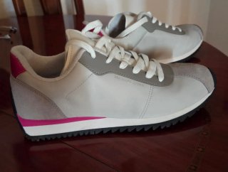 Zapatillas Michael Kors grises y rosas