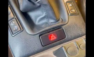 Botón Luz Emergencia BMW