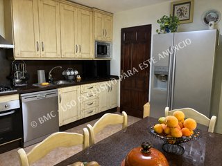 Venta de casa rústica en Colmenar (Málaga)
