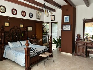 Venta de casa rústica en Colmenar (Málaga)