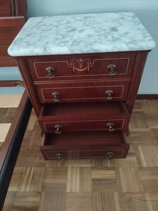 Cama + Mesillas