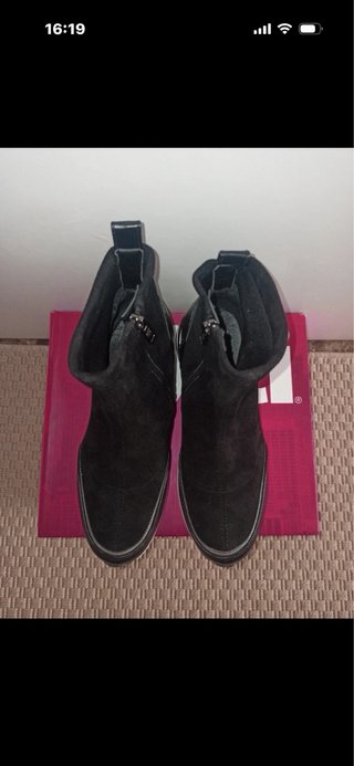 Botines de media caña con plataforma