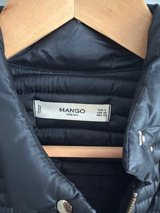 Chaqueta plumífero Mango negra