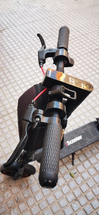 Patinete eléctrico iScooter i10 en buen estado