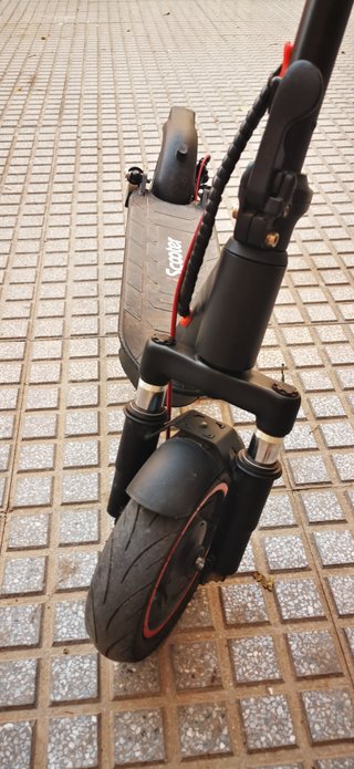 Patinete eléctrico iScooter i10 en buen estado