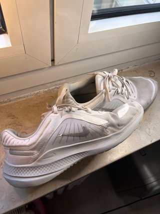 Nike Quest Scarpe Running/Sportive Argento/Bianco