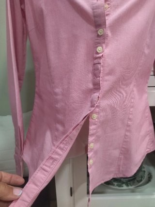 Camisa rosa de manga larga