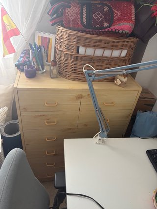 Cómoda de madera,
