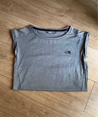 Camiseta The North Face gris talla S