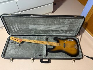 Bajo Fender Precision Bass Sting