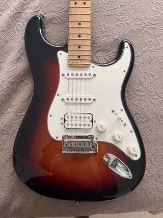 Fender Player Stratocaster HSS Sunburst