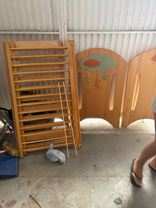 Cuna de madera para bebé