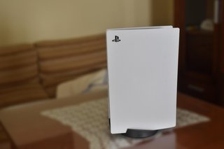 PlayStation 5 + 2 mandos DualSense