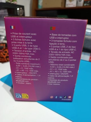 Base de enchufes USB con interruptor