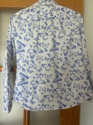 Camisa Gap Mariposas Talla S una 38 mas buen