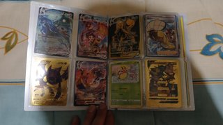 Álbum Pokémon 25 Aniversario Pikachu
