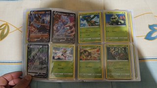 Álbum Pokémon 25 Aniversario Pikachu