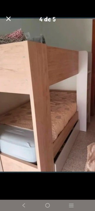 Litera de madera ,con solo dos años de uso.