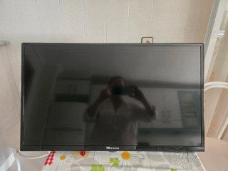 Smart TV 32 HD AndroidTV Control Voz Soporte Pared