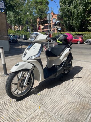 Se vende moto ciclomotor PIAGGIO liberty - 50 cc
