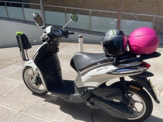 Se vende moto ciclomotor PIAGGIO liberty - 50 cc