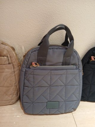 Mochila y neceser acolchados