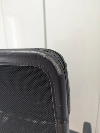 Silla de oficina polipiel negra