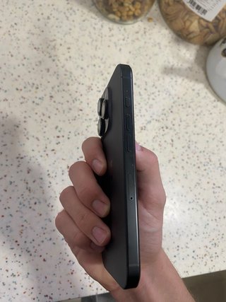 iPhone 16 Pro 128GB Negro