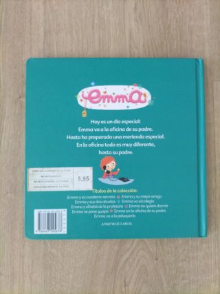 Emma en la oficina de su padre