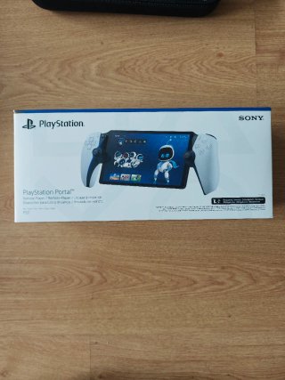 PlayStation Portal + Maletín