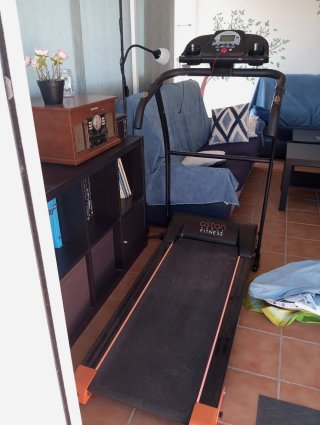 Cinta de Correr Eléctrica Aston Fitness
