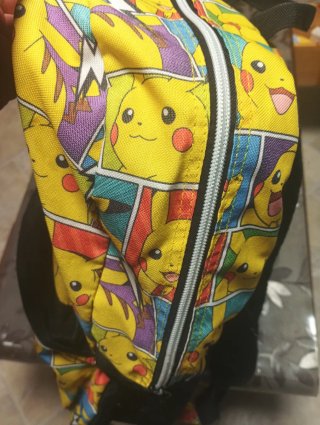 Mochila Pikachu Comic