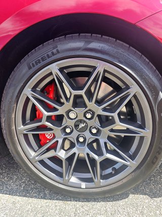 FORD MUSTANG GT V8 DESCAPOTABLE 2025