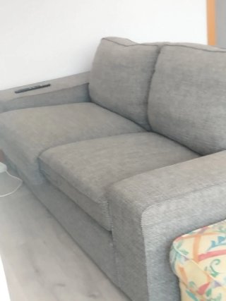 Sofá 2 plazas gris tejido