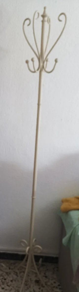 Perchero de forja blanco