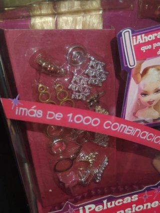 Bratz Rina Head Gamez con Accesorios