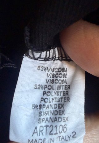Conjunto camiseta y pantalón negro