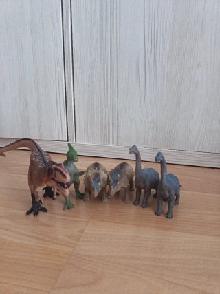 Lote 3 dinosaurios de juguete