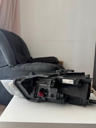 Faro Derecho Audi Q3 8U Bi-Xenón D3S
