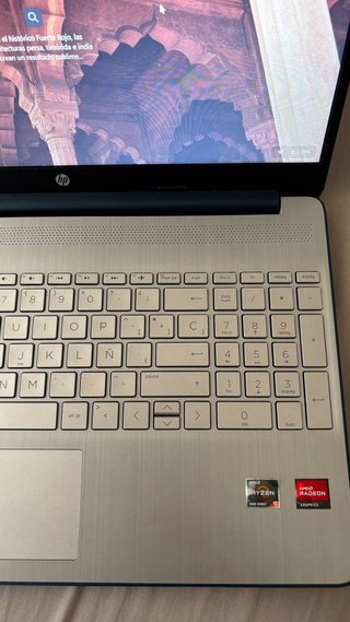 Portátil HP 15,6” Ryzen 5 | 12GB RAM | 512GB SSD |