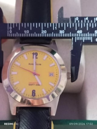 Orologio Radius Giallo Sportivo 100FT-30M