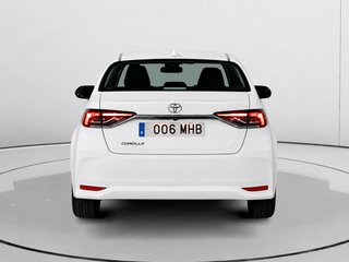 Toyota Corolla Sedan 1.5 92 kW (125 CV)