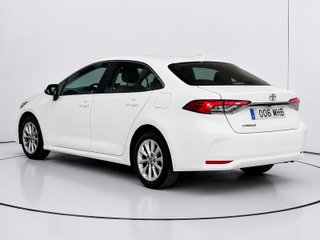 Toyota Corolla Sedan 1.5 92 kW (125 CV)