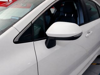 Toyota Corolla Sedan 1.5 92 kW (125 CV)